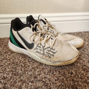 Nike KYRIE FLYTRAP II White/Black/Green Shoes- Size 6 Youth Boys Basketball